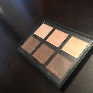 Anastasia cream contour